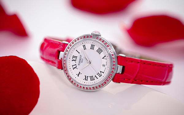 天梭手表的表蒙摔碎了或造成什么危害?(图) 天梭手表的表蒙摔碎了或造成什么危害?(图)